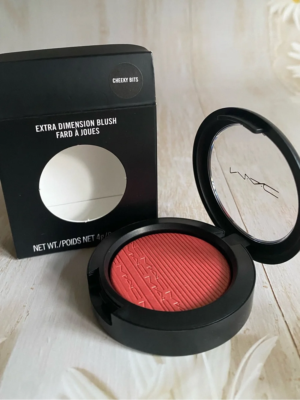 Cheeky Bits ~ Mac Extra Dimension Blush Full Size 4 g / 0.14 Oz. New